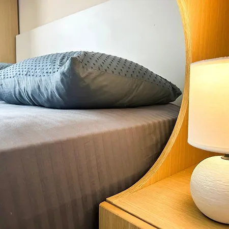 Luxury Free Wifi Apartment *