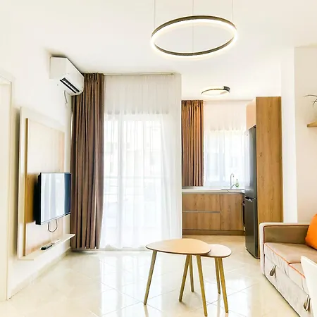 Luxury Free Wifi Apartment